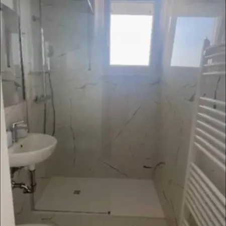 公寓 Attico Vista Mare-monti