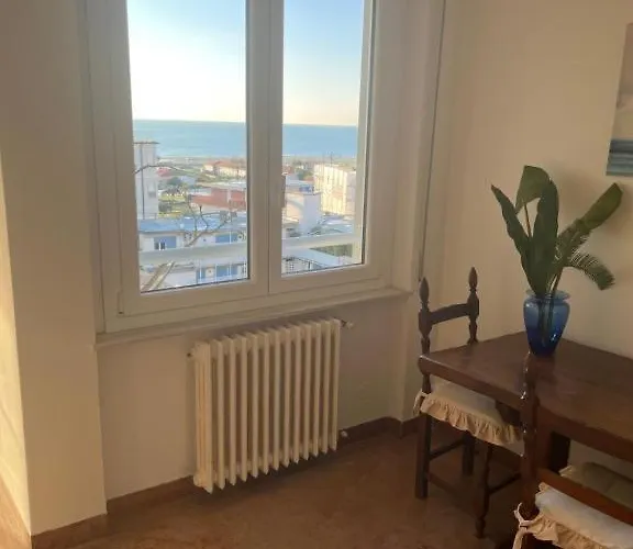 Attico Vista Mare-monti Виареджо