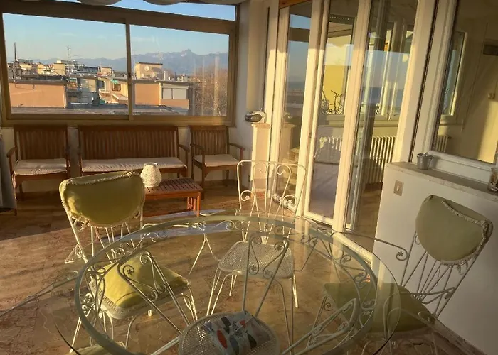 Attico Vista Mare-monti Виареджо